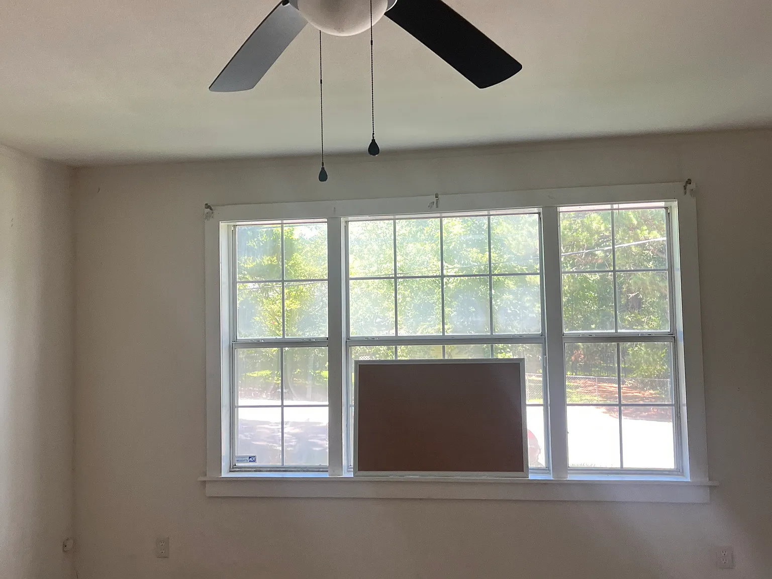 3 bed, $1,100 — Photo 4