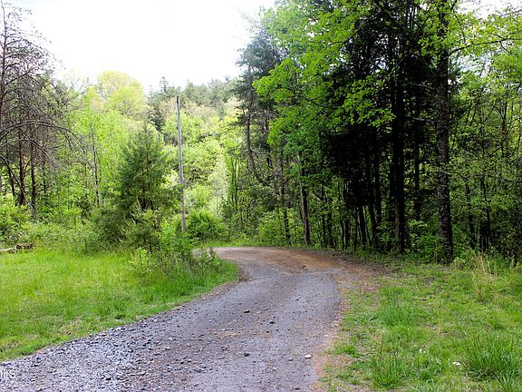 3rd image of 2193 Burem Rd