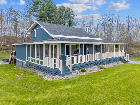8431 River Rd, Baldwinsville, NY 13027