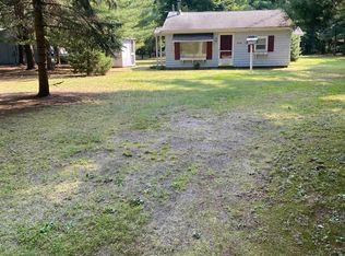 9686 Doe Rd, Harrison, MI 48625