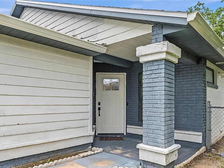 182 Pinewood Cir — Photo 3