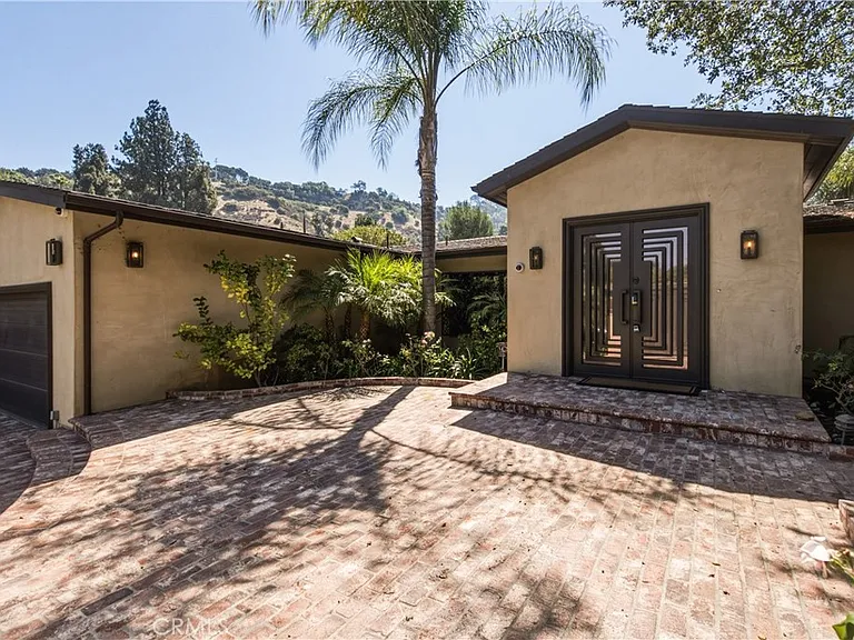 3184 Dona Sarita Pl — Photo 4