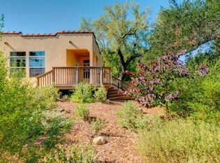 967 Larmier Ave, Oak View, CA 93022