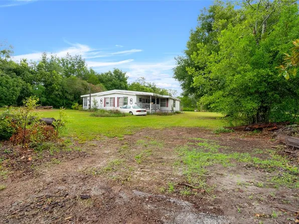 8124 Hamster Dr, Zephyrhills, FL 33540