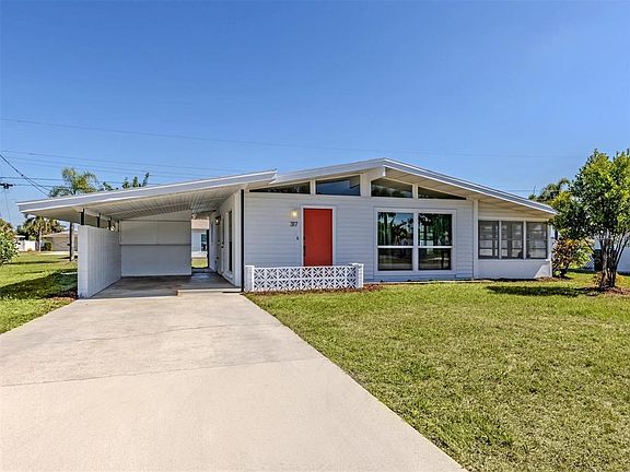 2nd image of 317 HILLVIEW ROAD