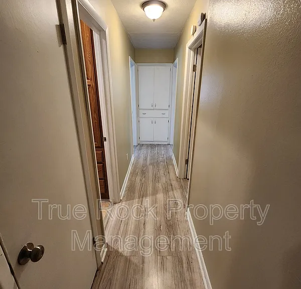 925 N Linda Ave — Photo 8