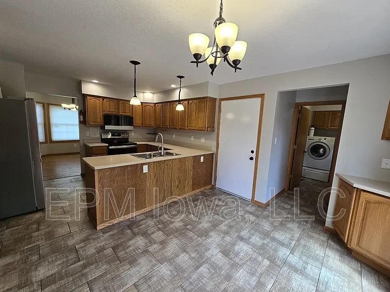 4710 Donald Dr — Photo 18