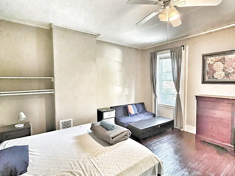 322 S 42nd St #2 — Photo 7