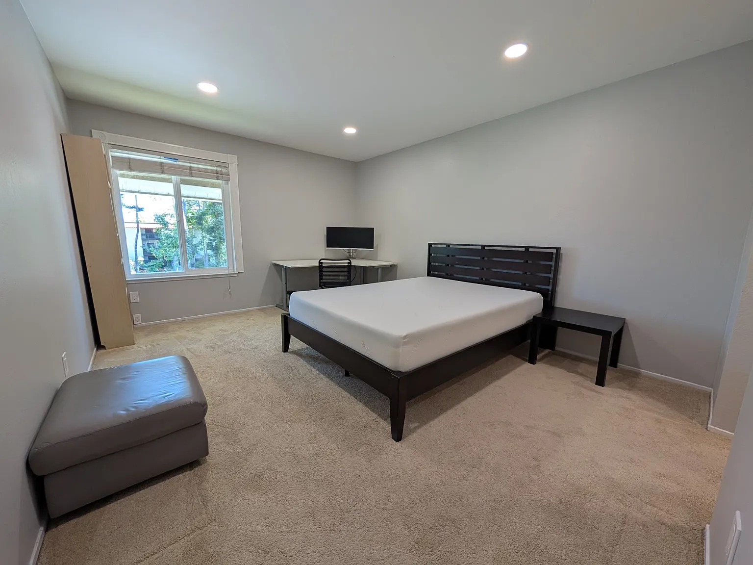 2 bed, 985 sqft, $4,600 — Photo 4
