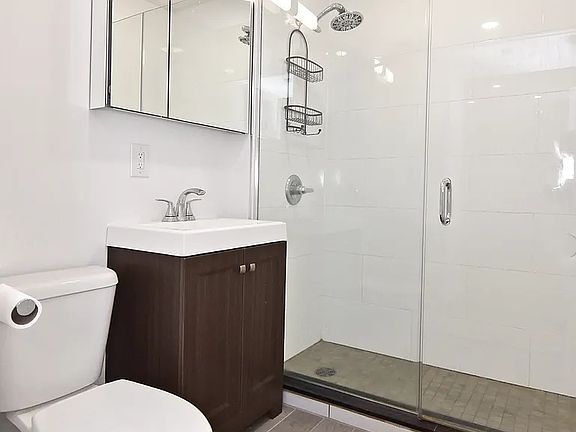 2nd image of 120 Ridge St APT 3D