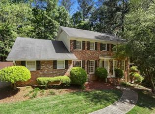 1484 Devonshire Ct, Dunwoody, GA 30338
