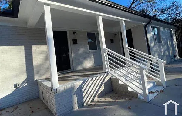 1009 Grant St — Photo 11