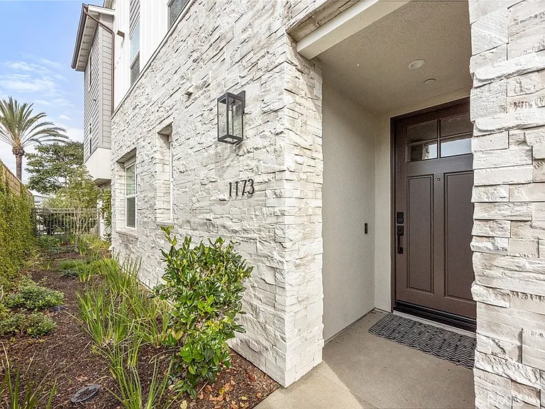 1173 Winslow Ln — Photo 31