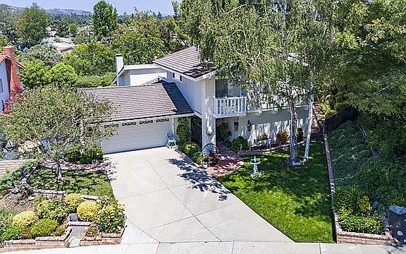 4th image of 2328 Hillsbury Rd