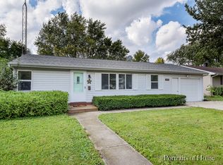 929 Seaman Ave, Dekalb, IL 60115