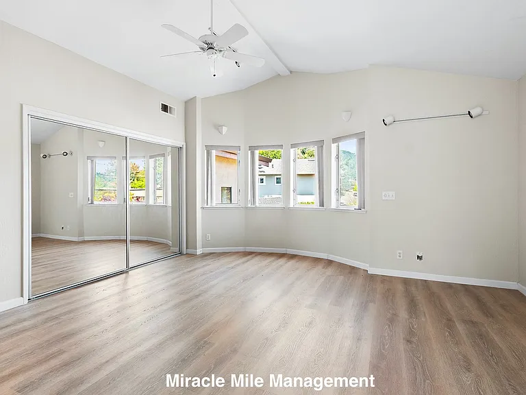2503 Las Gallinas Ave — Photo 15
