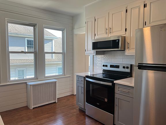 2nd image of 118-120 Wilson St