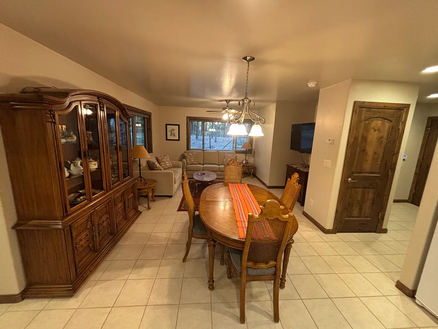 2430 W Blackhawk Ln — Photo 4