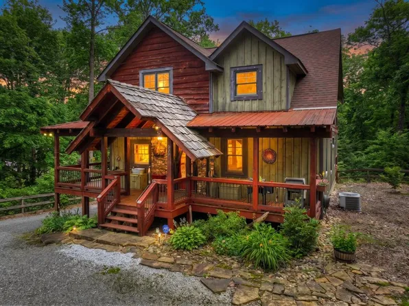 389 Toccoa Preserve Ln, Blue Ridge, GA 30513