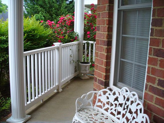 2nd image of 4601 Whispering Willow Ln