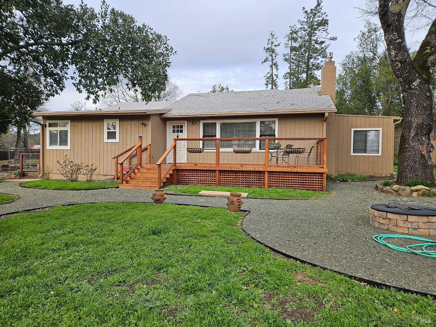 420 Sky Oaks Drive - 3bd/2ba, 1,619 sqft - in Angwin, CA