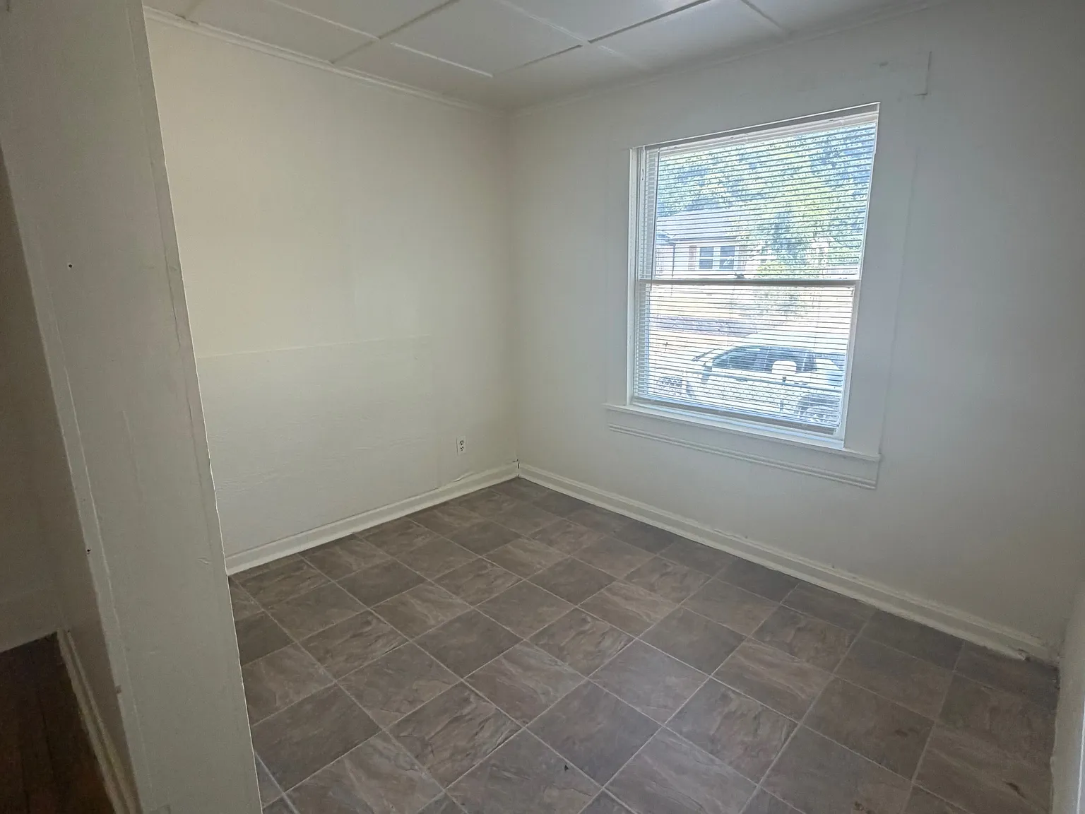 2 bed, 1078 sqft, $1,095 — Photo 4