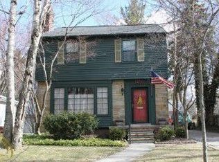 254 Ridgemont Rd, Grosse Pointe Farms, MI 48236