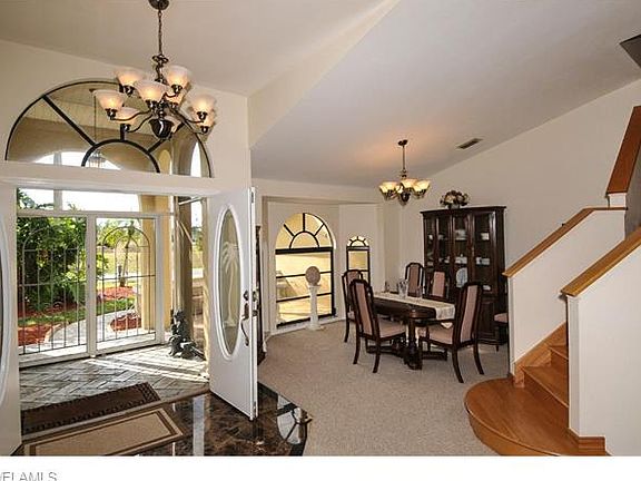 3rd image of 2829 SW 29th Ave