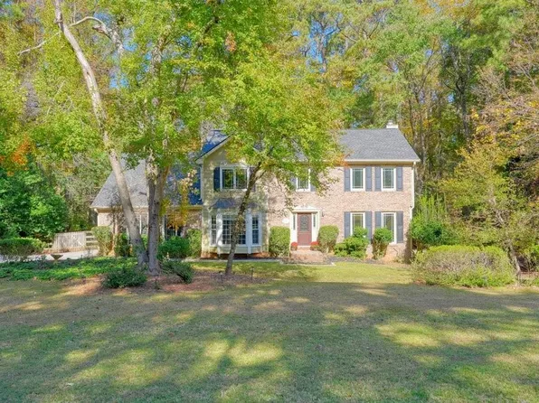 9015 Martin Rd, Roswell, GA 30076
