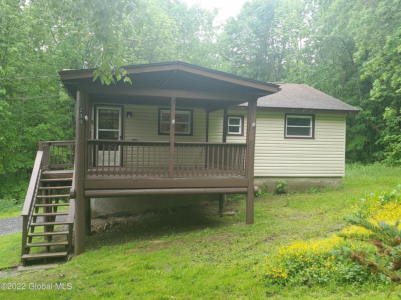 1st image of 230 Beards Hollow Road