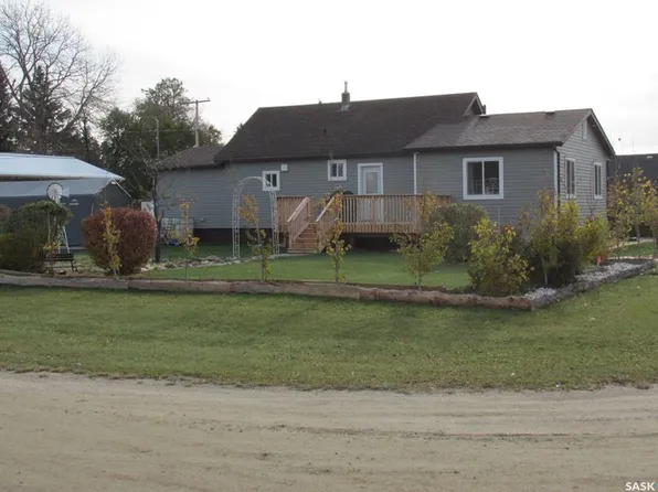 302 Rustad AVENUE, White Fox, SK S0J 3B0