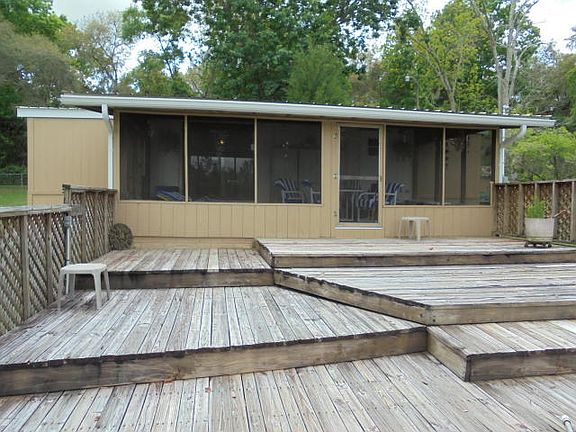 3rd image of 17395 SE 54th St