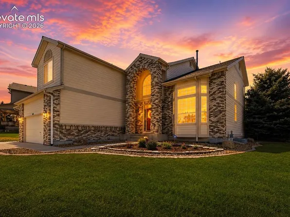 901 Prickly Pear Pl, Colorado Springs, CO 80921