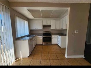 3500 W Commonwealth Ave #8, Fullerton, CA 92833