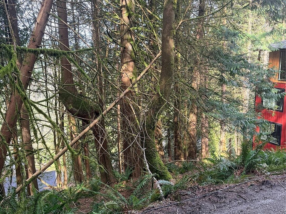 2nd image of 12 Valley View Circle