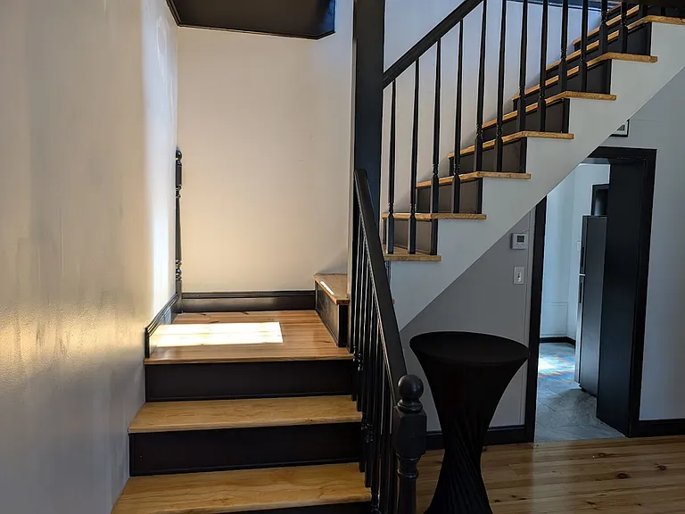 5400 Butler St — Photo 4