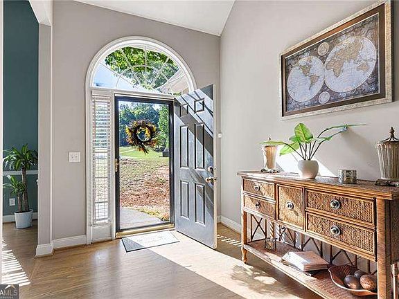 3rd image of 3802 Heartleaf Dr NW