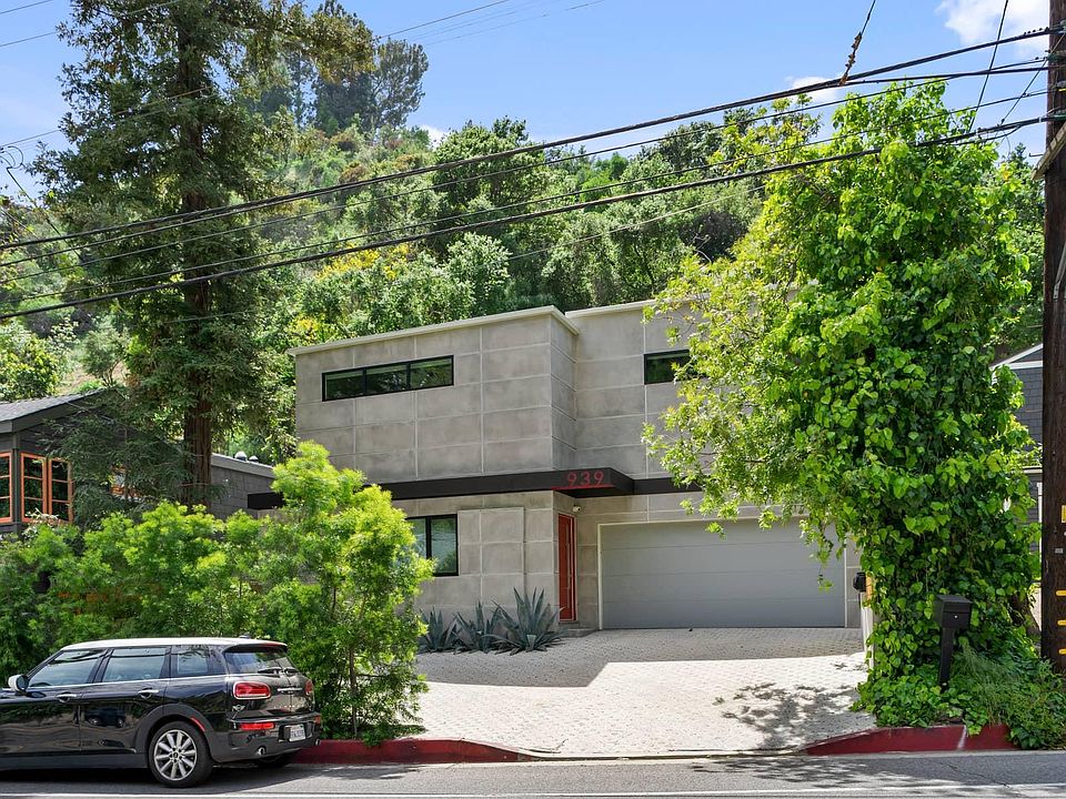 1st image of 939 N Beverly Glen Blvd