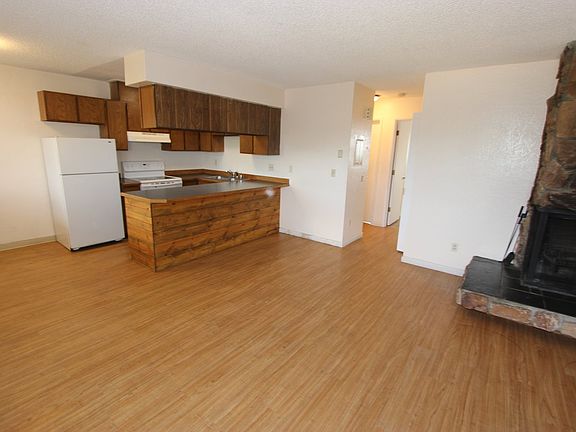 3rd image of 227 W 11th Ave APT 7