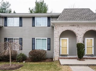 135 Pleasant View Ave APT 8, Smithfield, RI 02917