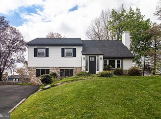 1667 Aidenn Lair Rd, Dresher, PA 19025