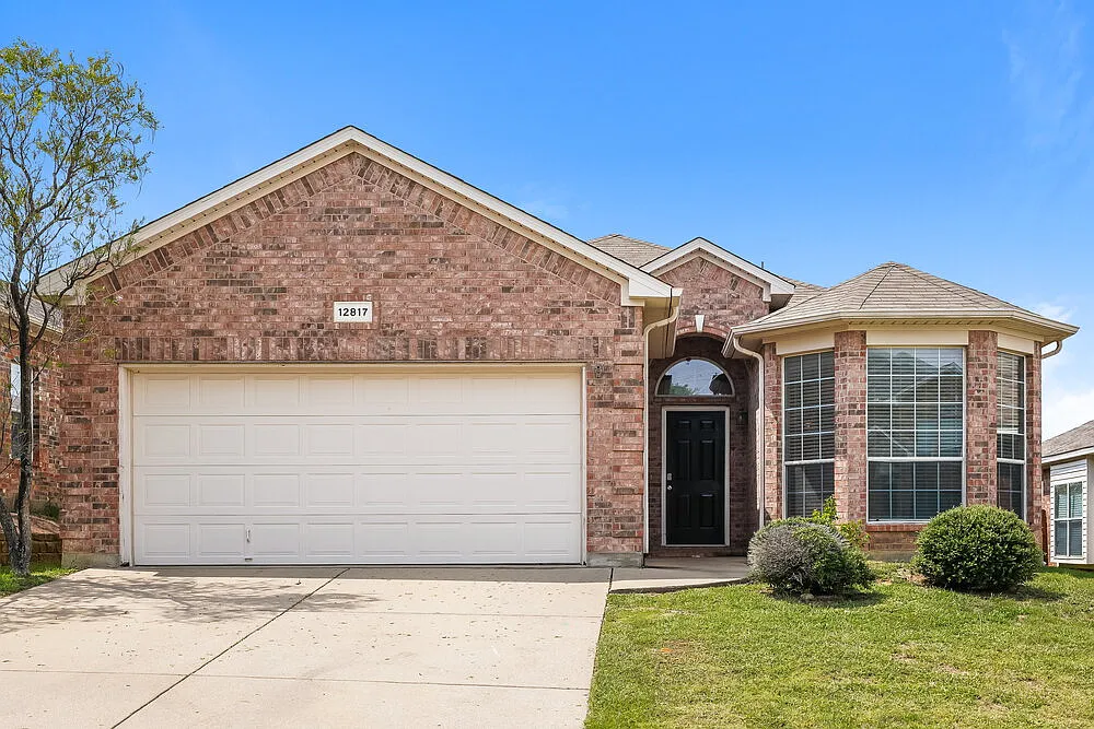 3 bed, 2.0 bath, 1524 sqft, $1,890 — Photo 1