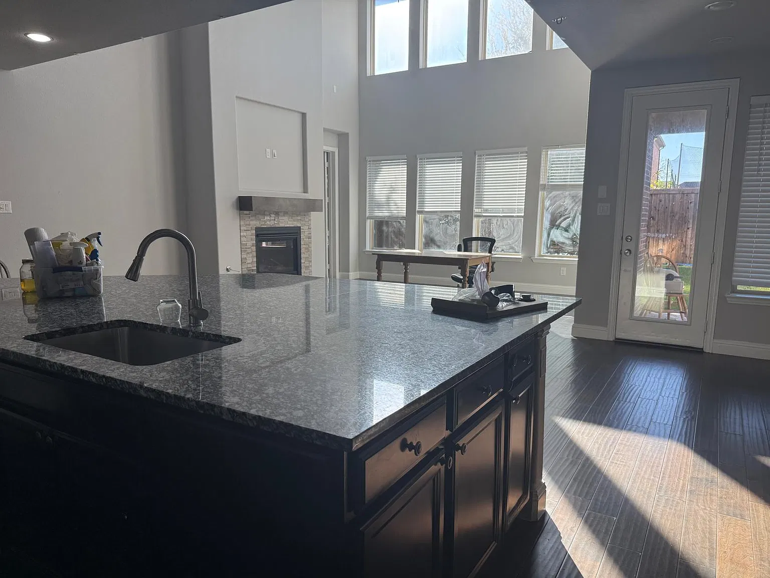 4 bed, 3481 sqft, $3,400 — Photo 4