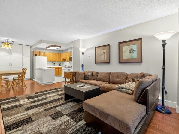 550 8th St #306, New Westminster, BC V3M 3R9