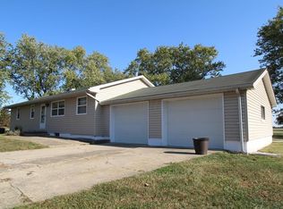 12401 Cook Yankeetown Rd NE, Mount Sterling, OH 43143