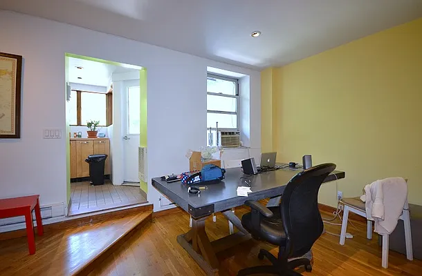 Rented by Bold New York | media 24