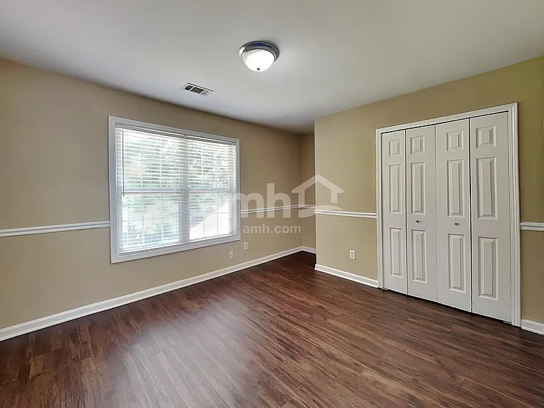 1852 Clear Springs Ln — Photo 16