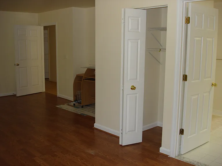 7827 Muncaster Mill Rd — Photo 8