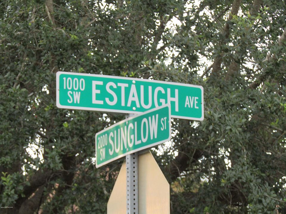 1st image of 1090 SW Estaugh Ave