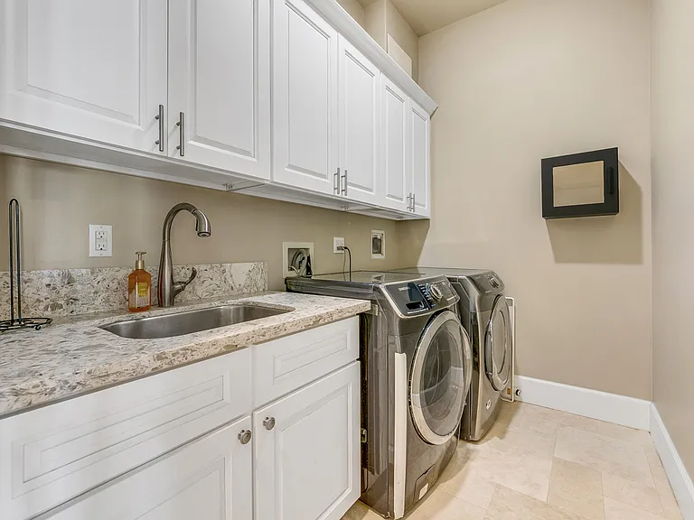 12363 Brad Ln — Photo 9